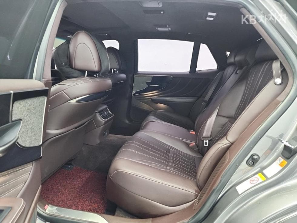 Lexus LS 5세대500h AWD PLATINUM - 12