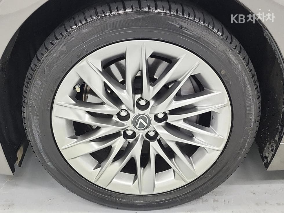 Lexus LS 5세대500h AWD PLATINUM - 22