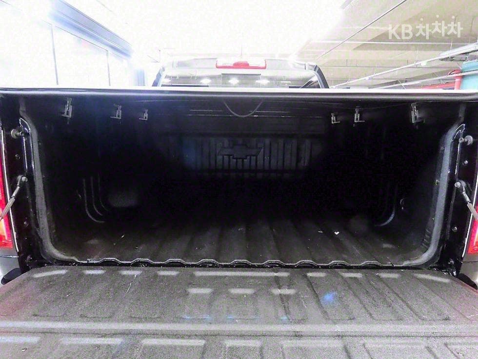Джи Ем Корея Real New Colorado3.6L V6 4x4 Extreme-X - 17