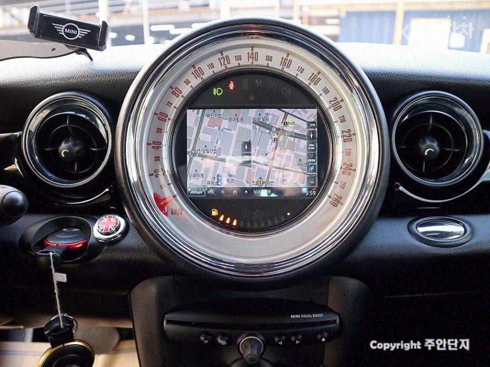 Mini Coupe1.6 - 9