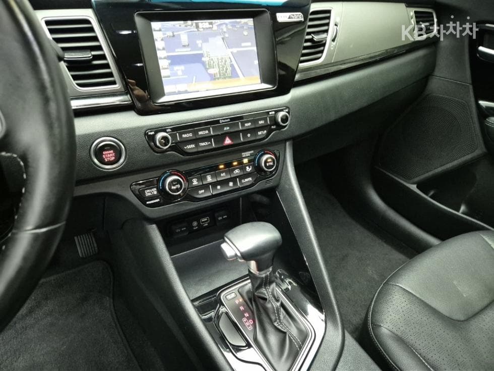 Киа Ниро1.6 Престиж - 10