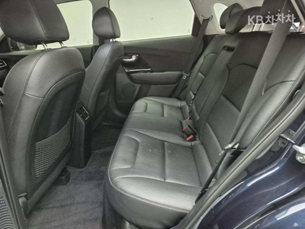 Киа Ниро1.6 Престиж - 12