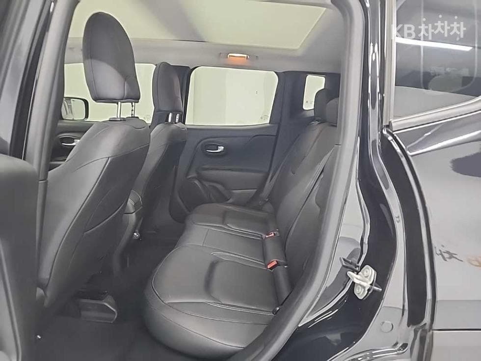 지프 레니게이드2.4 Limited FWD - 12