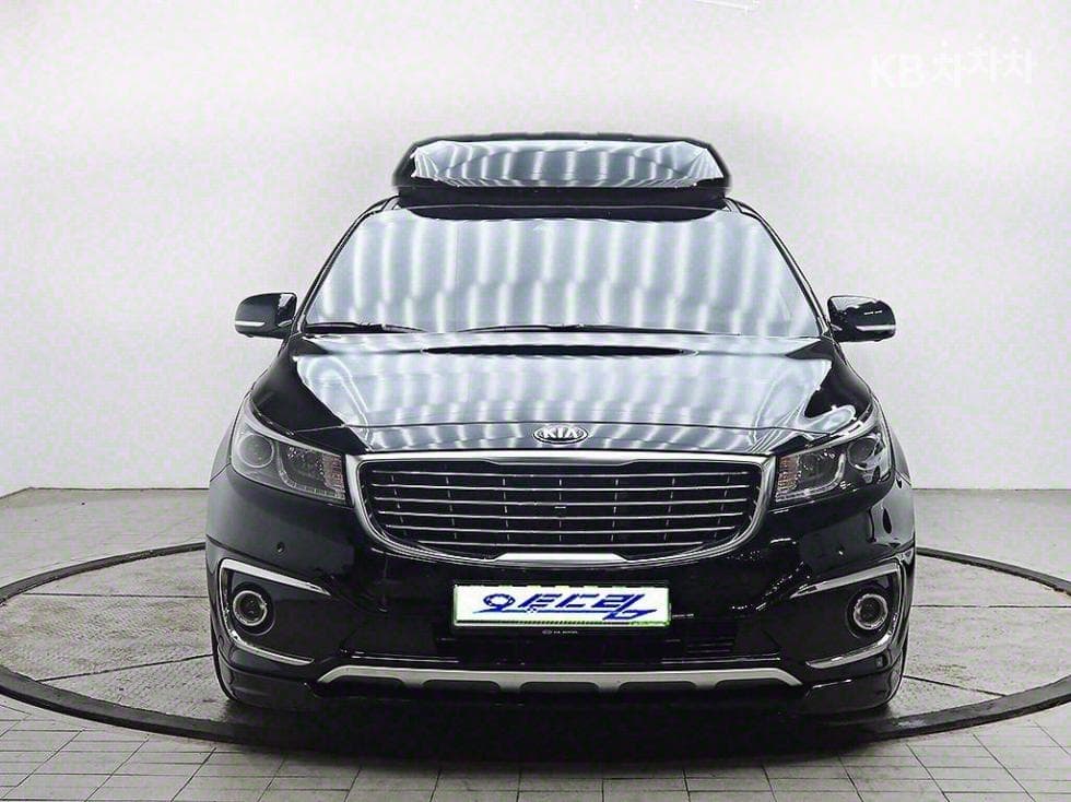 Киа All New Канивал 9-местен 2.2 Дизел Висок Лимузин (Канивал) Noblesse - Image 1