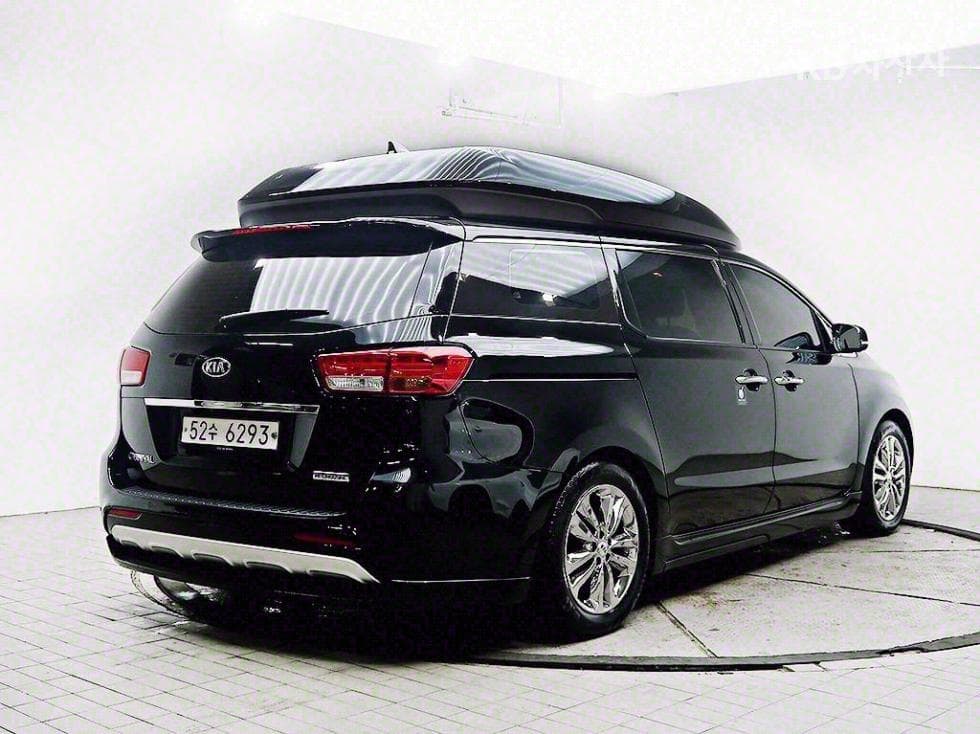 Киа All New Канивал9-местен 2.2 Дизел Висок Лимузин (Канивал) Noblesse - 4