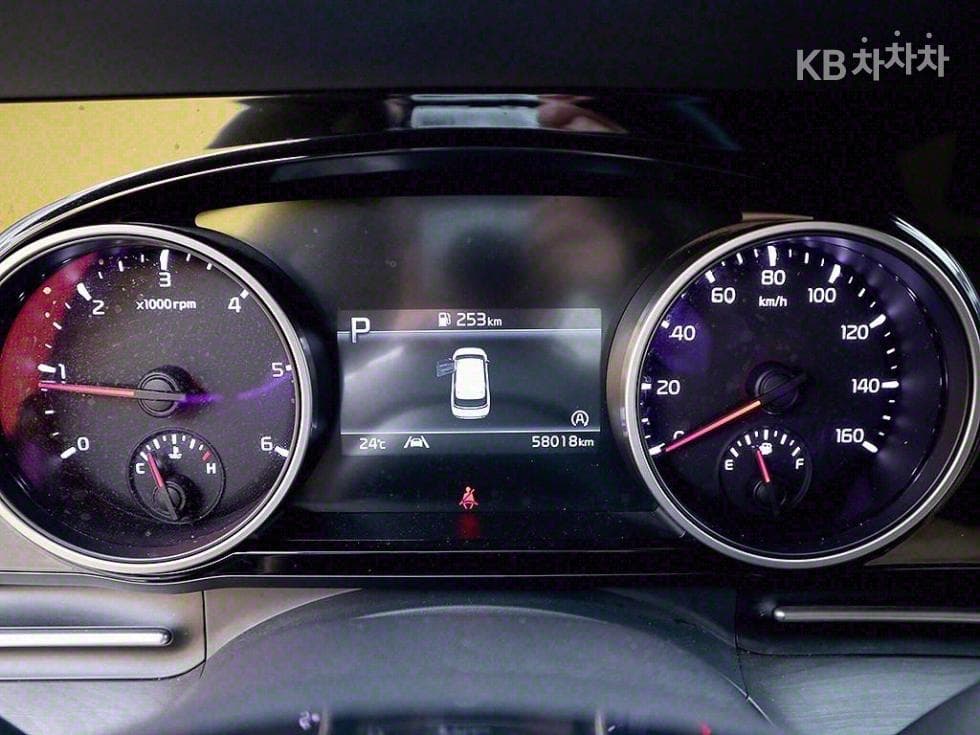 Киа Канивал 4-то поколениеD2.2 11-местен Престиж - 6