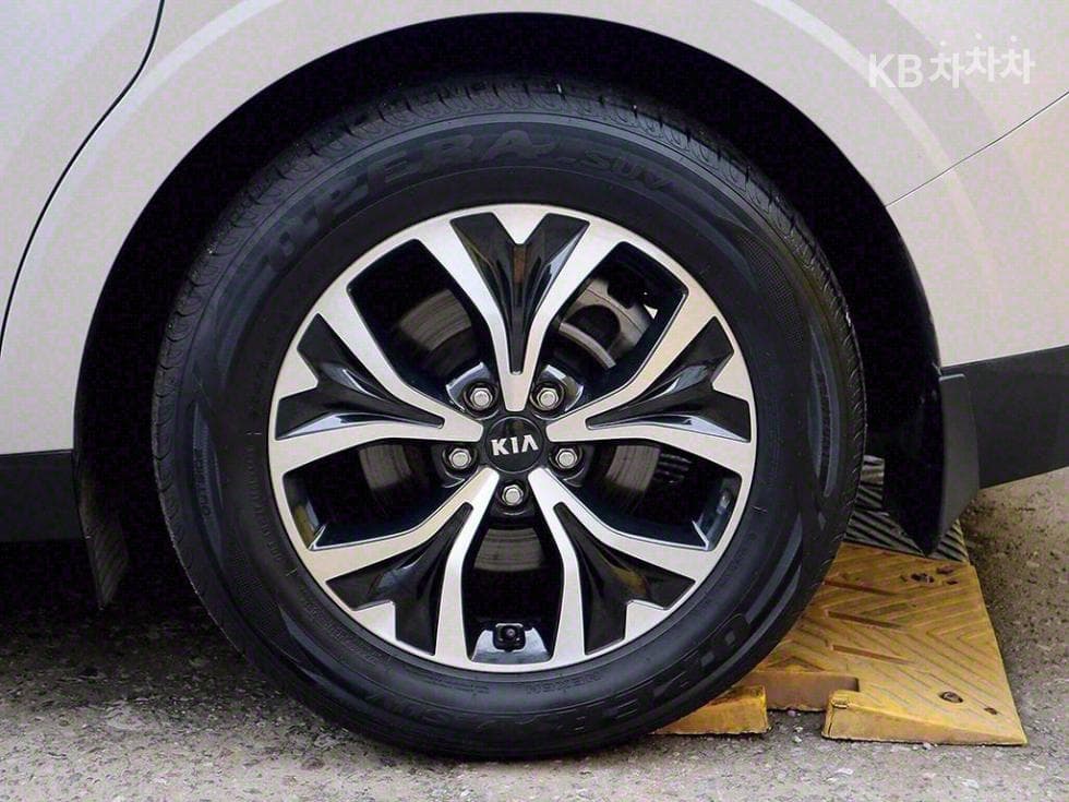 Киа Канивал 4-то поколениеD2.2 11-местен Престиж - 18