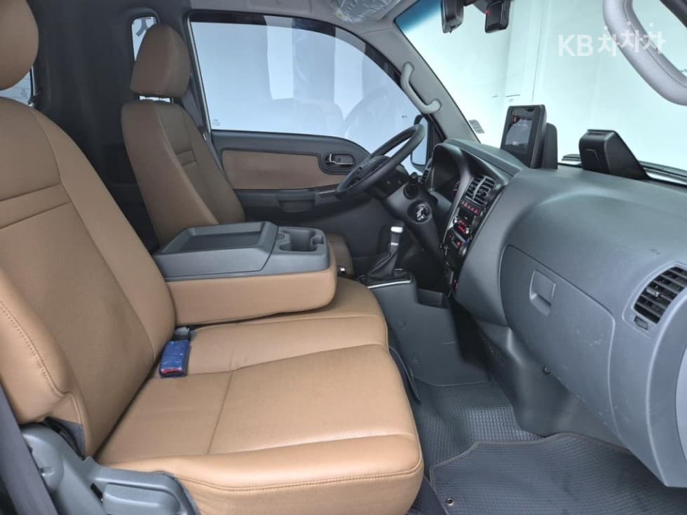 Kia The New (facelift) Bongo 3 (light truck)LPG 양문형 미닫이Top (Cargo)차 1 Ton 로우 King Cab Extra Long L - 12