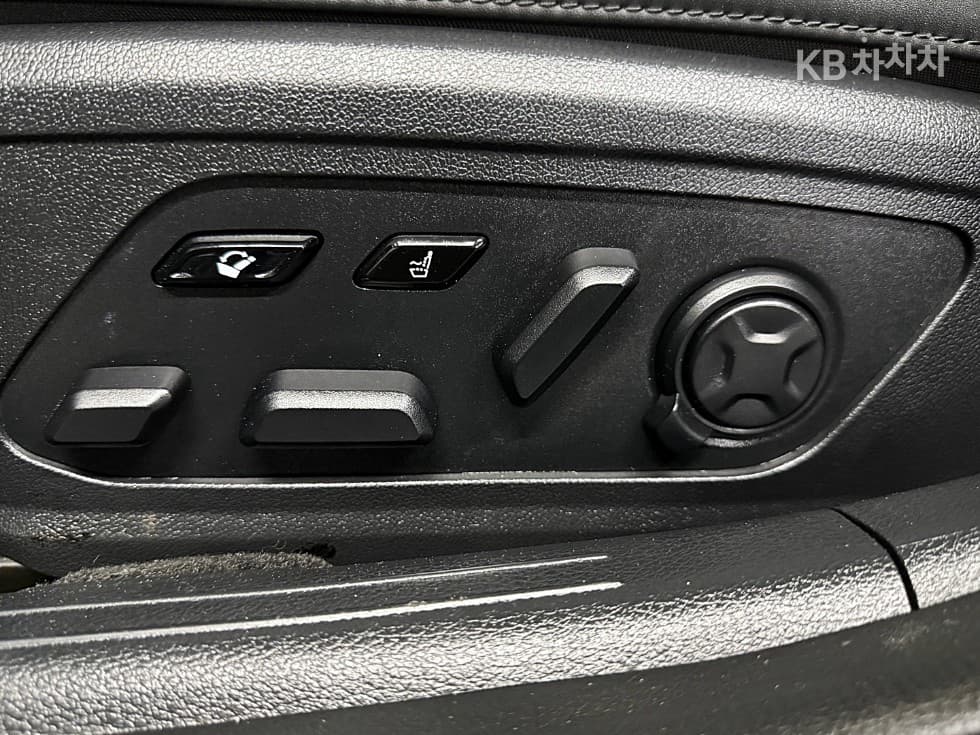 (252 words9548)Kia K8 Hybrid 1.6 Turbo Signature - 14