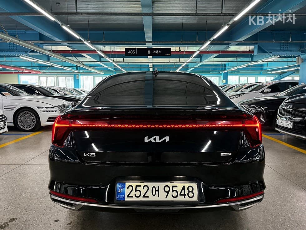 Kia K8 Hybrid 1.6 Turbo Signature - Image 3