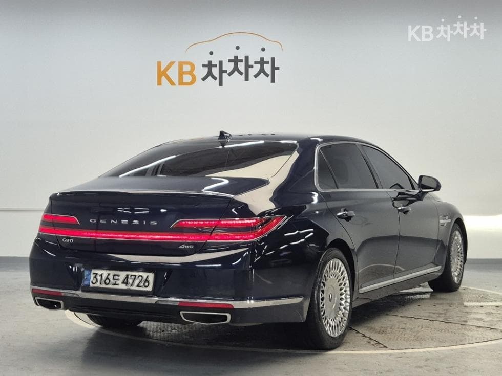 Genesis G90 3.8 GDi AWD Premium Luxury - Image 3
