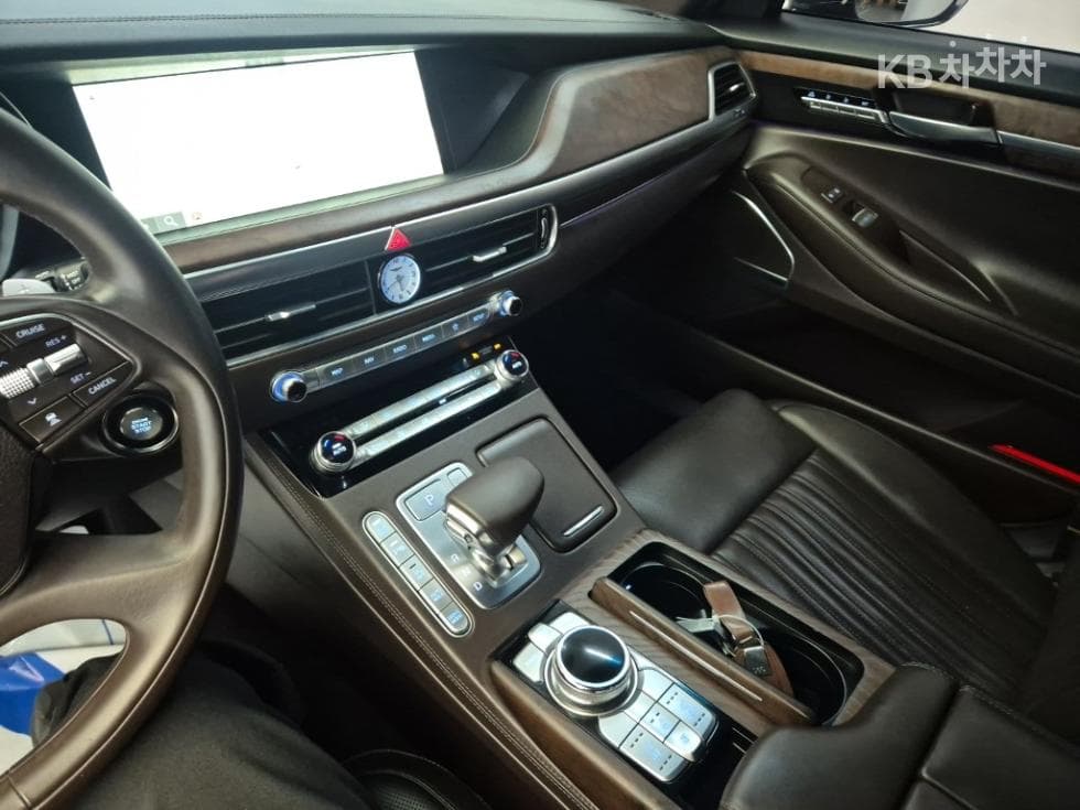 Дженезис G903.8 GDi AWD Премиум Люкс - 10