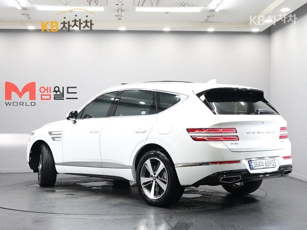 Genesis GV80 2.5 Turbo Gasoline AWD - Image 4