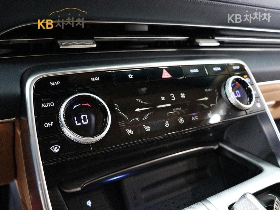 Genesis GV802.5 Turbo Gasoline AWD - 10