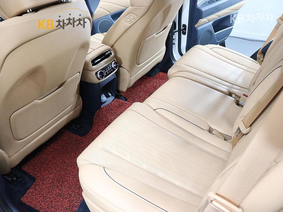 Genesis GV802.5 Turbo Gasoline AWD - 14