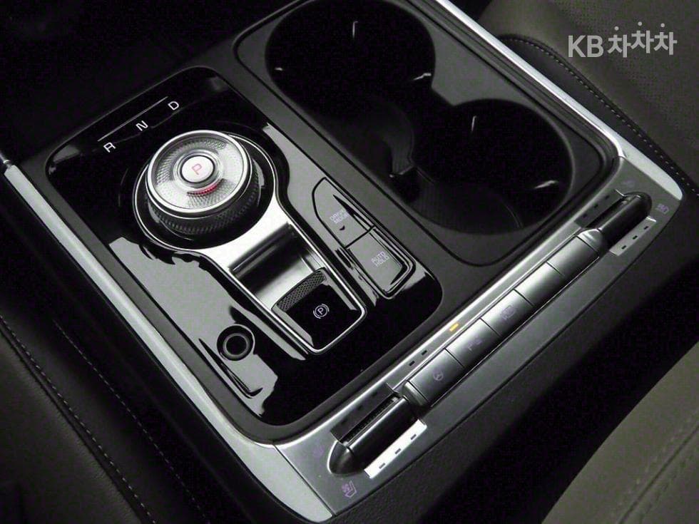 Kia The New (facelift) Carnival 4th generationG3.5 GDI 9-seater Signature - 10