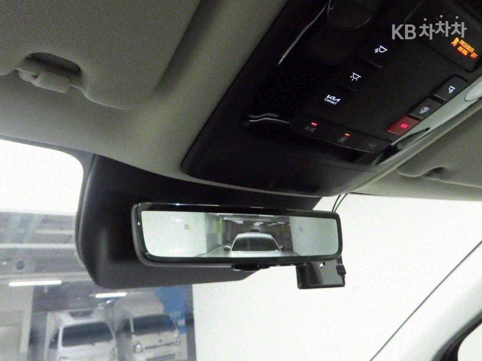 Kia The New (facelift) Carnival 4th generationG3.5 GDI 9-seater Signature - 15