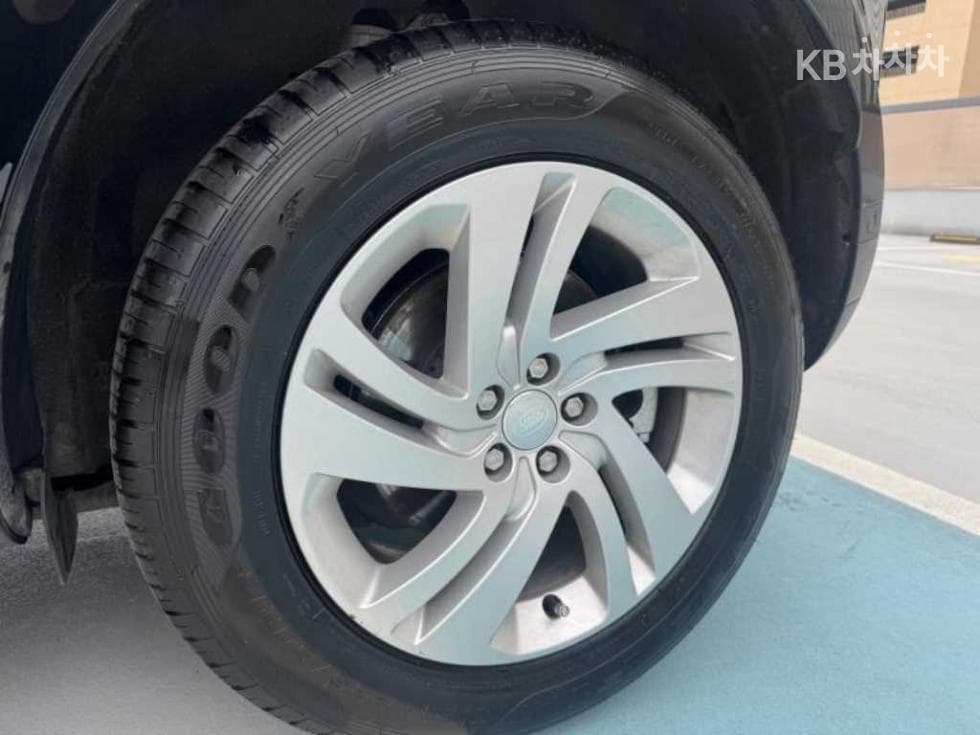 Land Rover Нов Range Rover Евок2.0 P250 S - 18