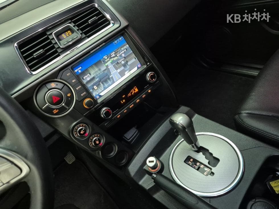 КейДжи Мобилити The New (фейслифт) Корандо Спорт (pickup variant)2.2 CX5 2WD 패션 - 10