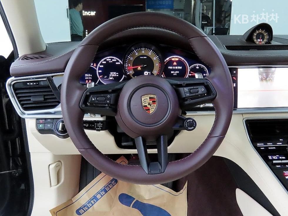 Porsche 파나메라 (971)2.9 4 Стандартен - 9