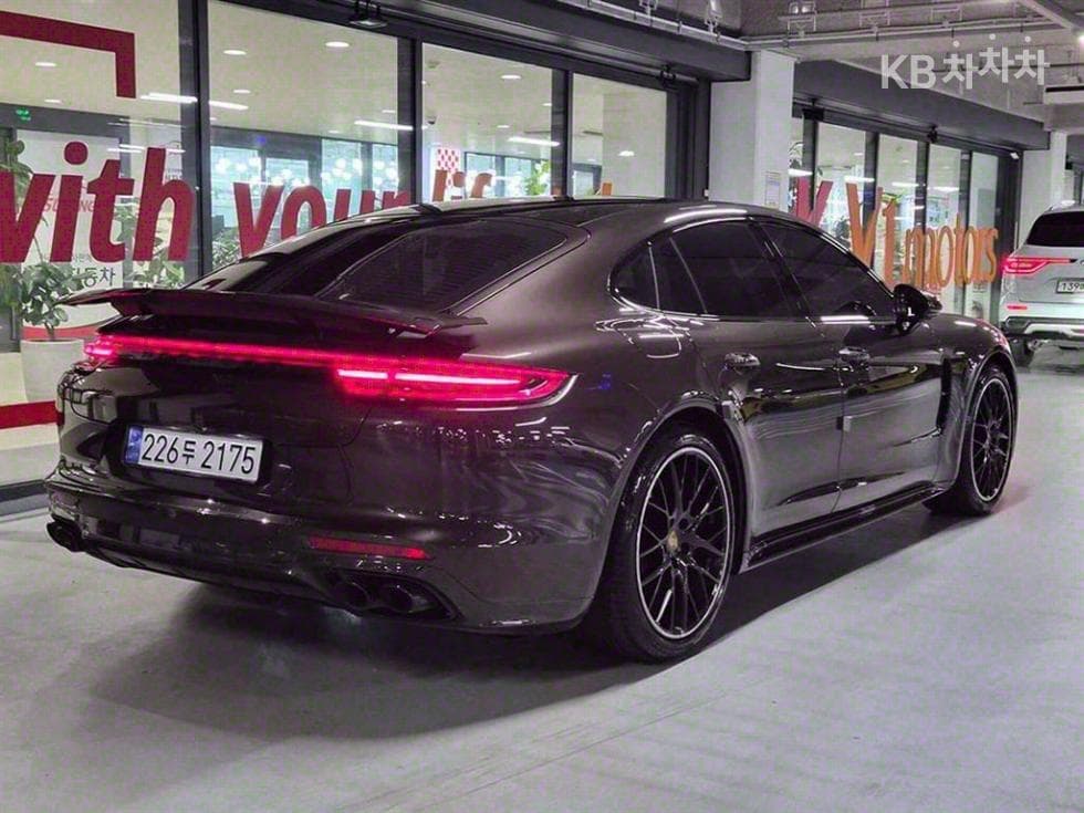 Porsche 파나메라 (971)4.0 GTS Standard - 4