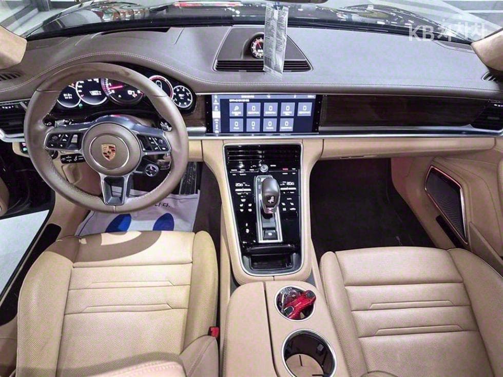 Porsche 파나메라 (971)4.0 GTS Standard - 8