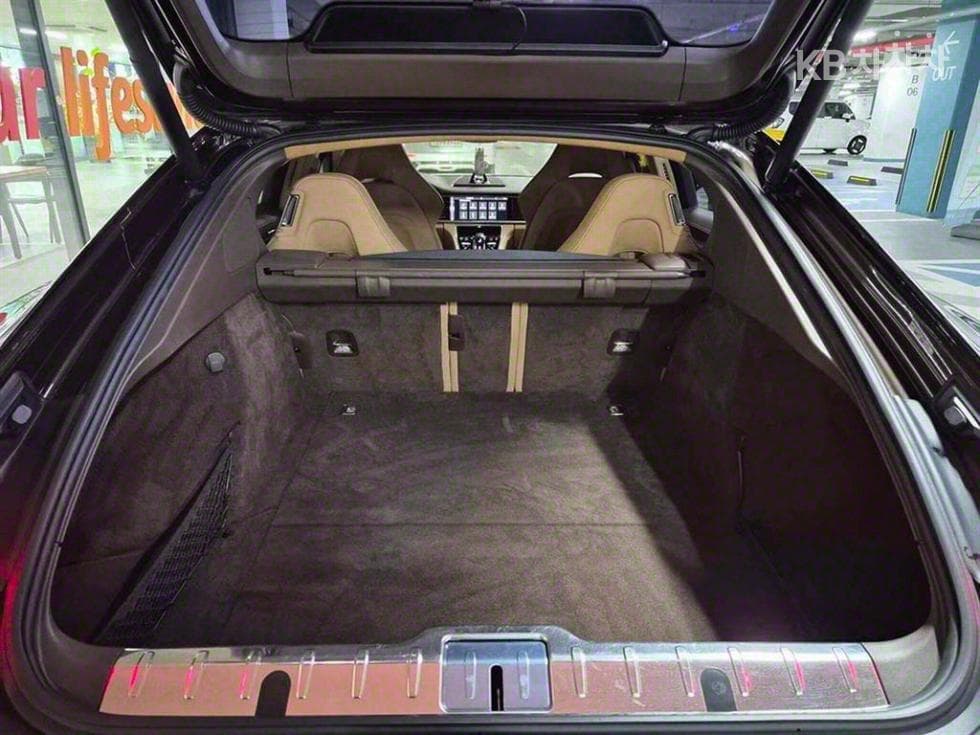 Porsche 파나메라 (971)4.0 GTS Standard - 18