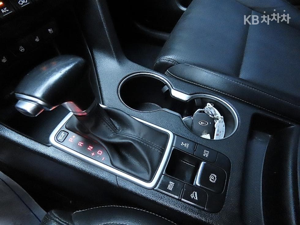 Киа Sportage 더 볼드Смарт스트림 D 1.6 Дизел 4x4 Престиж - 9