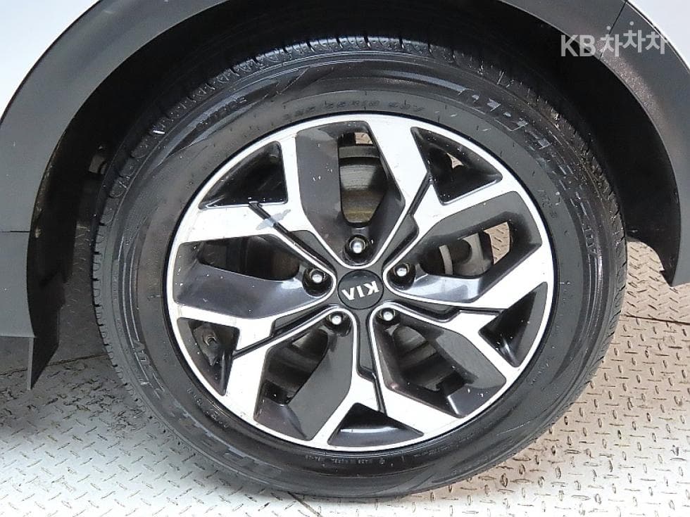 Киа Sportage 더 볼드Смарт스트림 D 1.6 Дизел 4x4 Престиж - 20