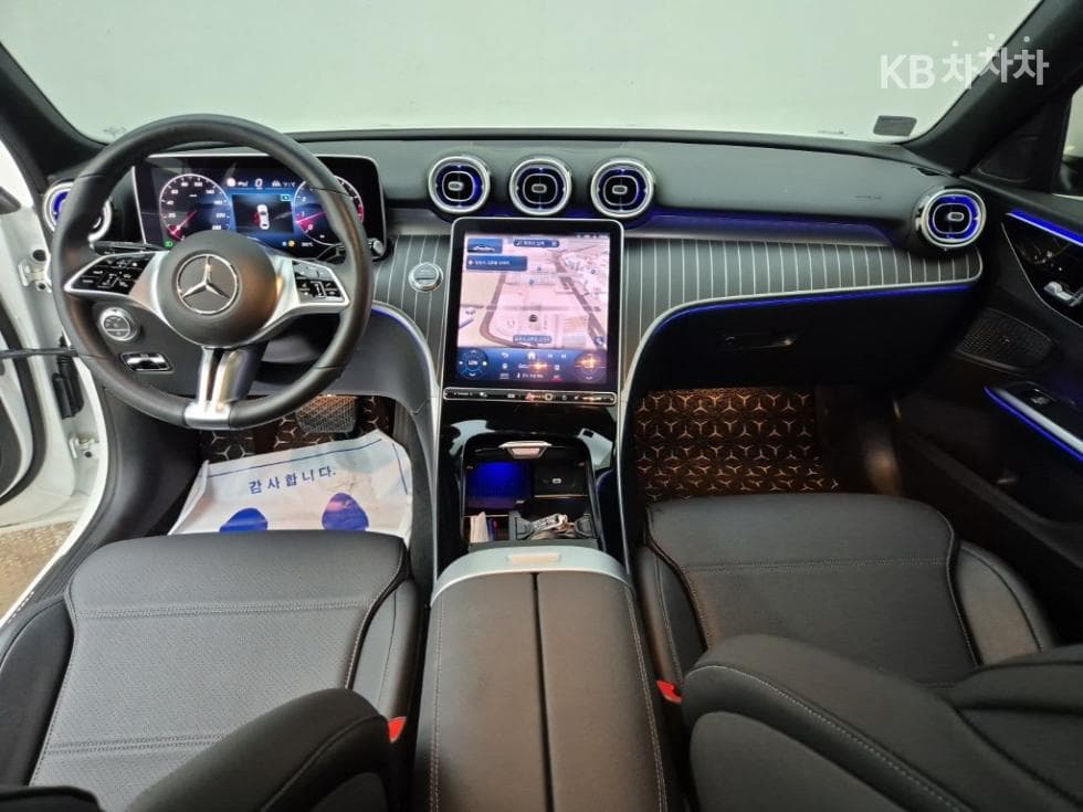 Mercedes-Benz C-Клас 6세대(W206)C300 4Matic Avantgarde - 5