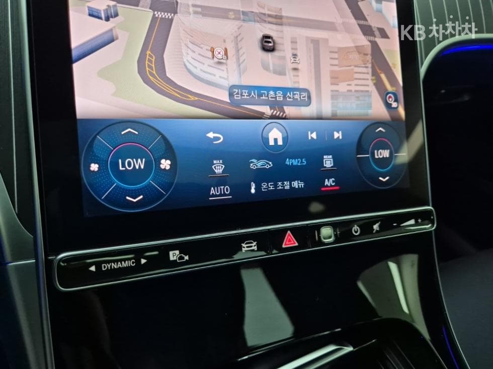 Mercedes-Benz C-Клас 6세대(W206)C300 4Matic Avantgarde - 10