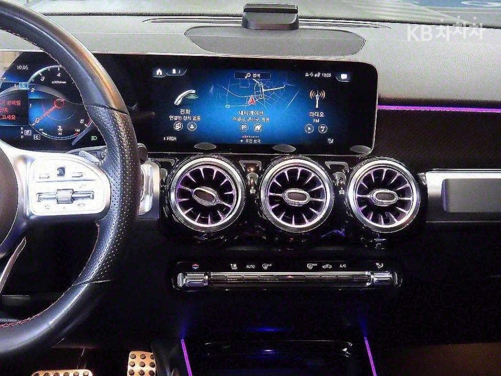 Mercedes-Benz GLB(X247)GLB 250 4Matic - 11