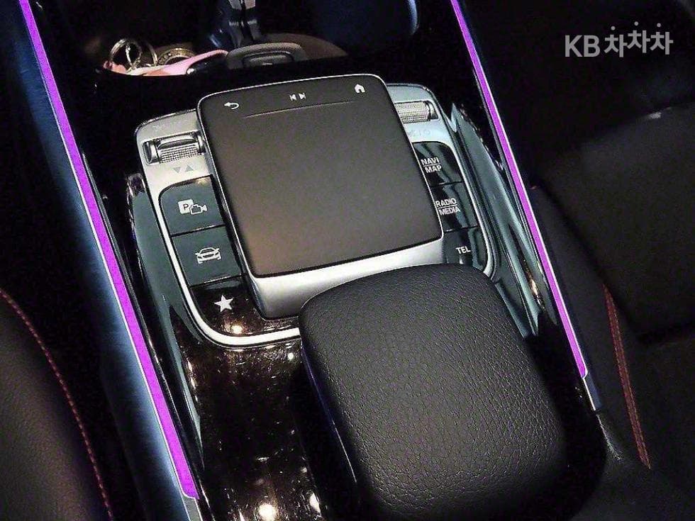 Mercedes-Benz GLB(X247)GLB 250 4Matic - 13