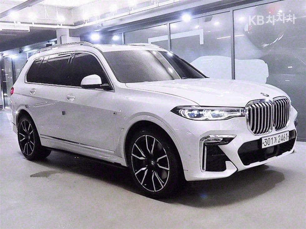 BMW X7 (G07) xDrive 40i M Sport - Image 1