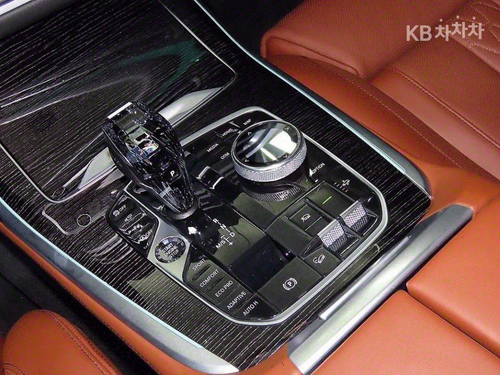 BMW X7 (G07)xDrive 40i M Sport - 12