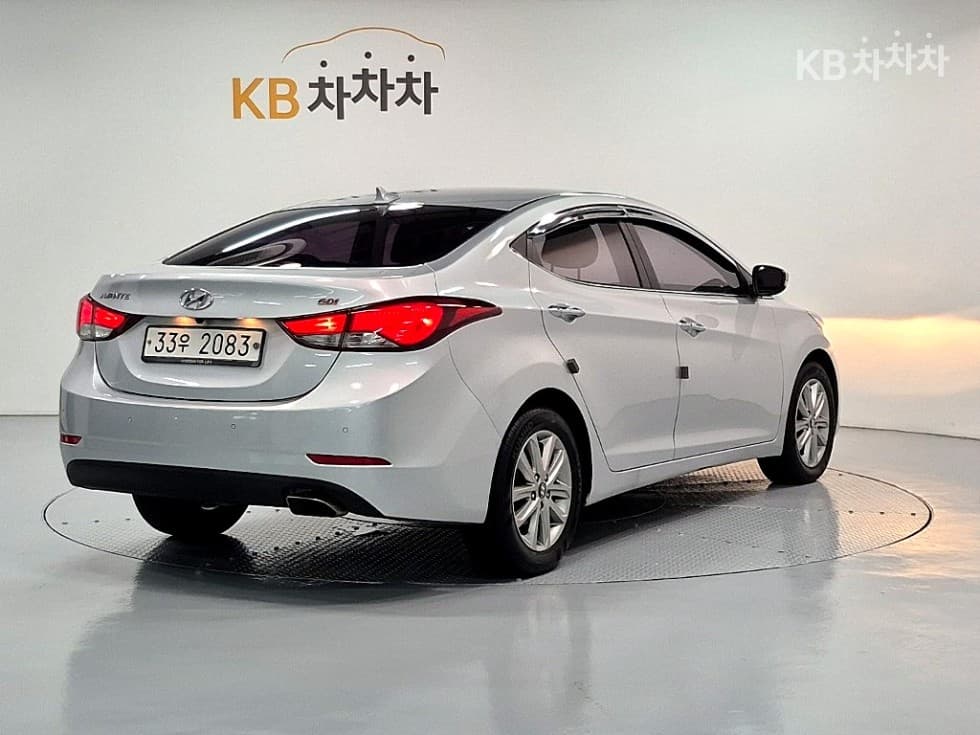 Хюндай The New (фейслифт) Avante (Elantra)1.6 GDi Modern Стандартен - 3