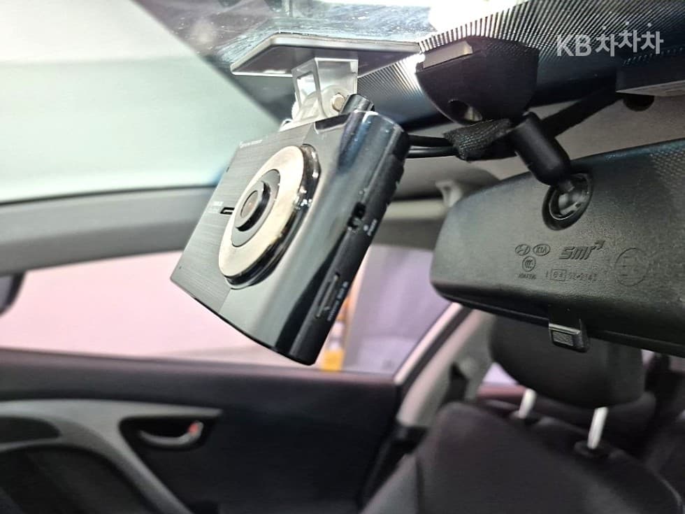 Хюндай The New (фейслифт) Avante (Elantra)1.6 GDi Modern Стандартен - 15