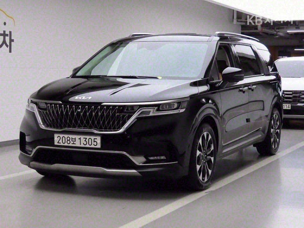 Kia Carnival 4th Generation G3.5 GDI 9-Passenger Signature - Image 1