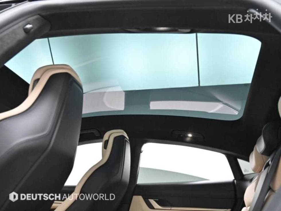 Porsche TaycanTurbo - 19