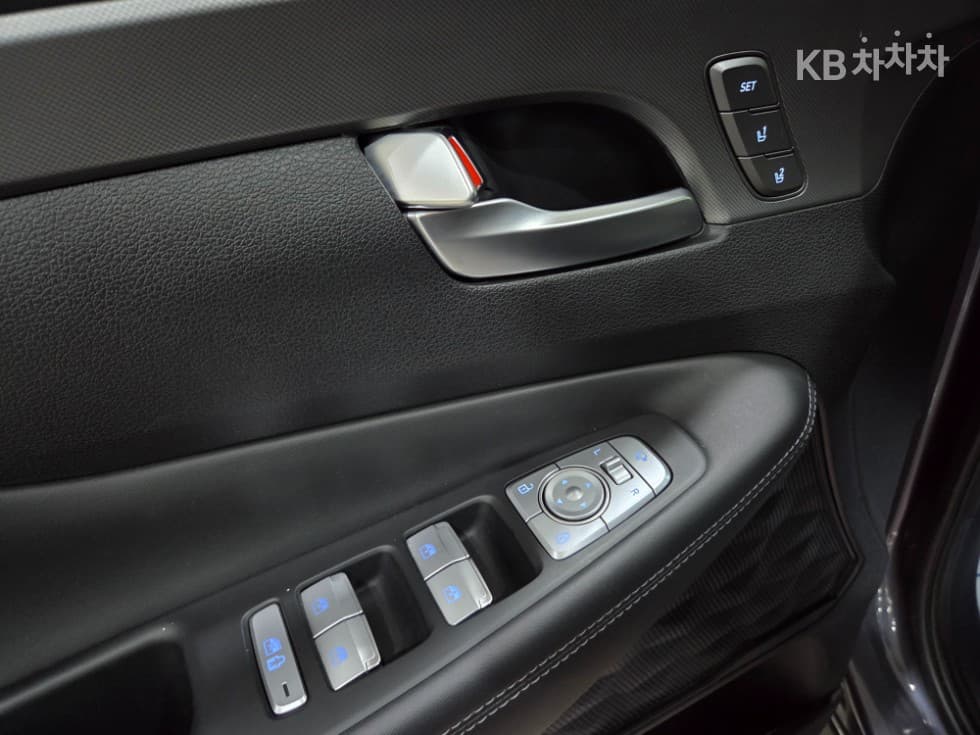 Хюндай The New (фейслифт) Санта Фе TMБензин 2.5T 4x4 Calligraphy - 15