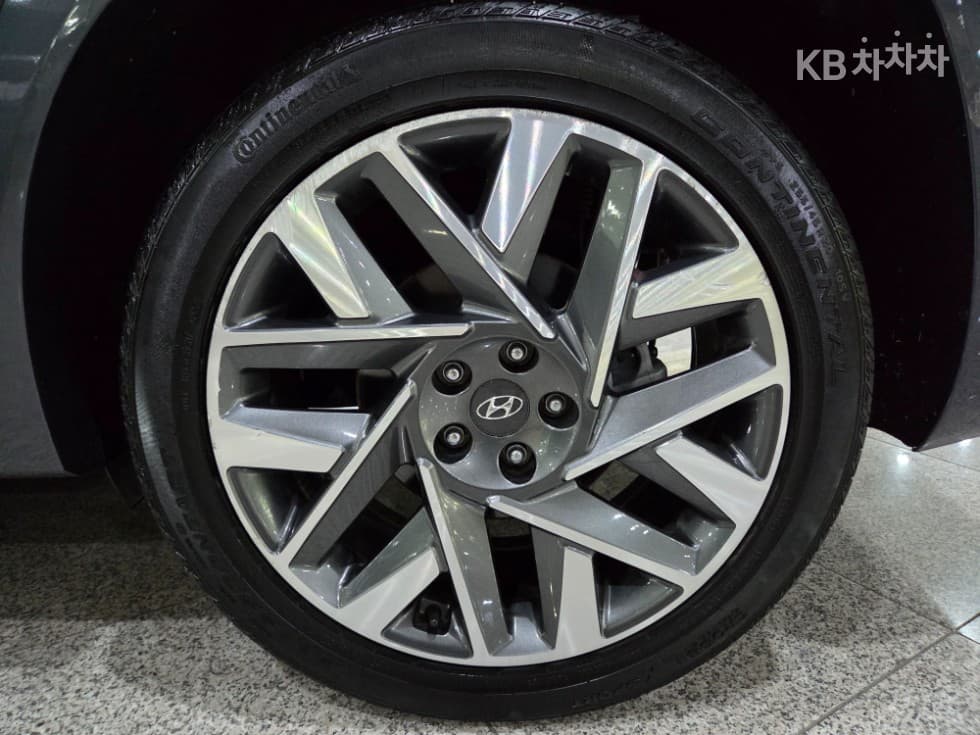 Хюндай The New (фейслифт) Санта Фе TMБензин 2.5T 4x4 Calligraphy - 20