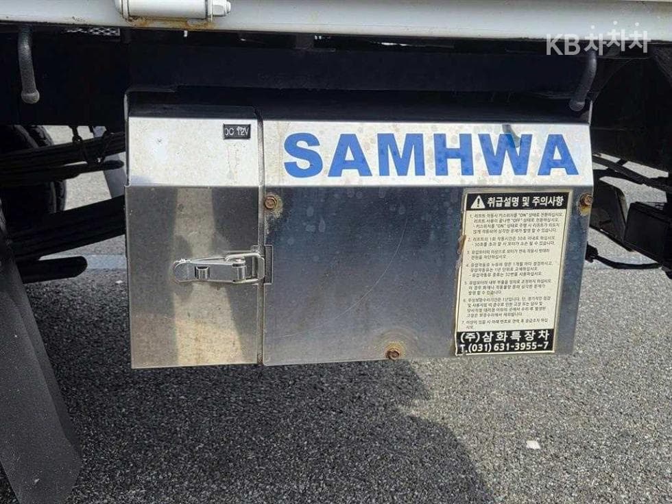 Киа The New (фейслифт) Бонго 3 (лек)파워게이트 1 тон 수직형(2단) Королевска кабина Удължено междуосие L - 8