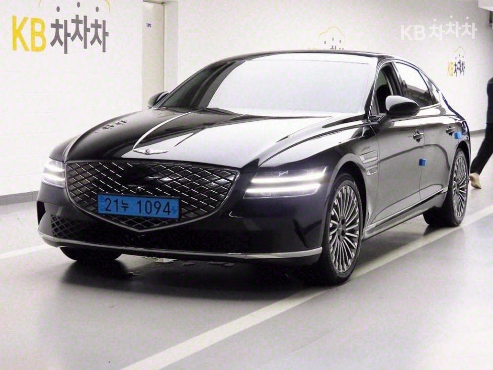 GENESIS ELECTRIFIED G80 EV Base - Image 2