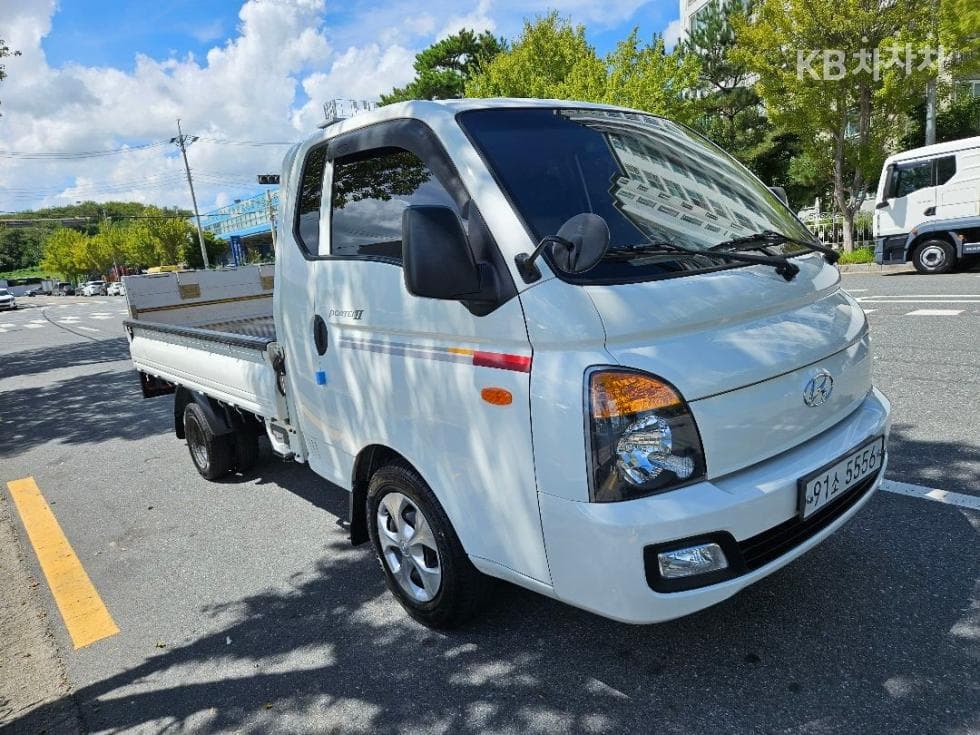 Hyundai Porter2 Extra Long Axle Powergate Supercab Smart - Image 3