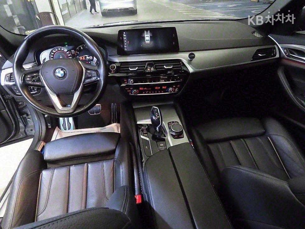 BMW 올New5 Series (G30)520d M Sport Special Edition - 10
