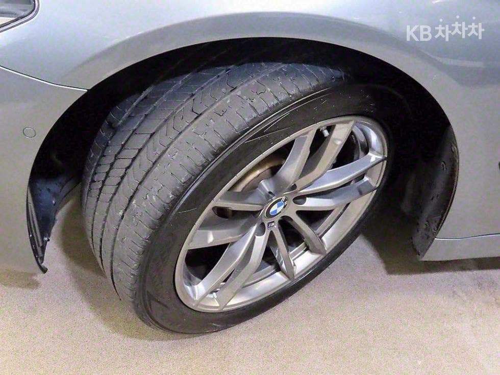 BMW 올New5 Series (G30)520d M Sport Special Edition - 19
