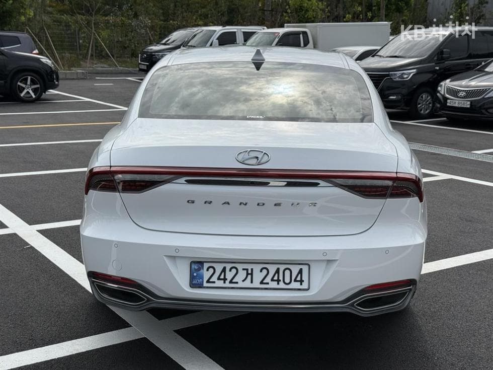 Хюндай The New (фейслифт) Grandeur (Azera) Хибрид2.4 Exclusive - 5