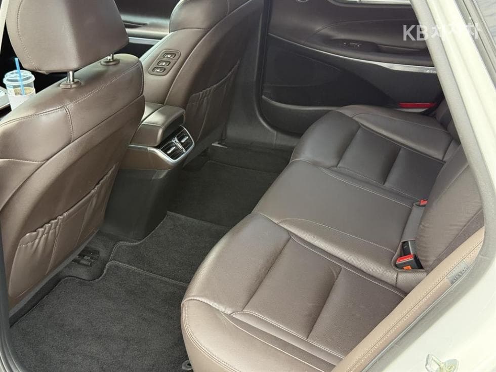 Хюндай The New (фейслифт) Grandeur (Azera) Хибрид2.4 Exclusive - 10