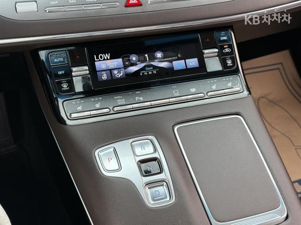 Хюндай The New (фейслифт) Grandeur (Azera) Хибрид2.4 Exclusive - 15