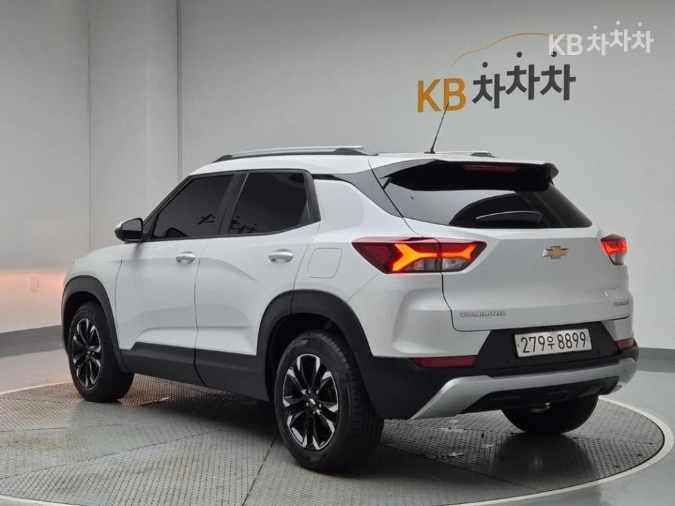 GMC Trailblazer 1.35 GLS 2WD Premier - Image 2